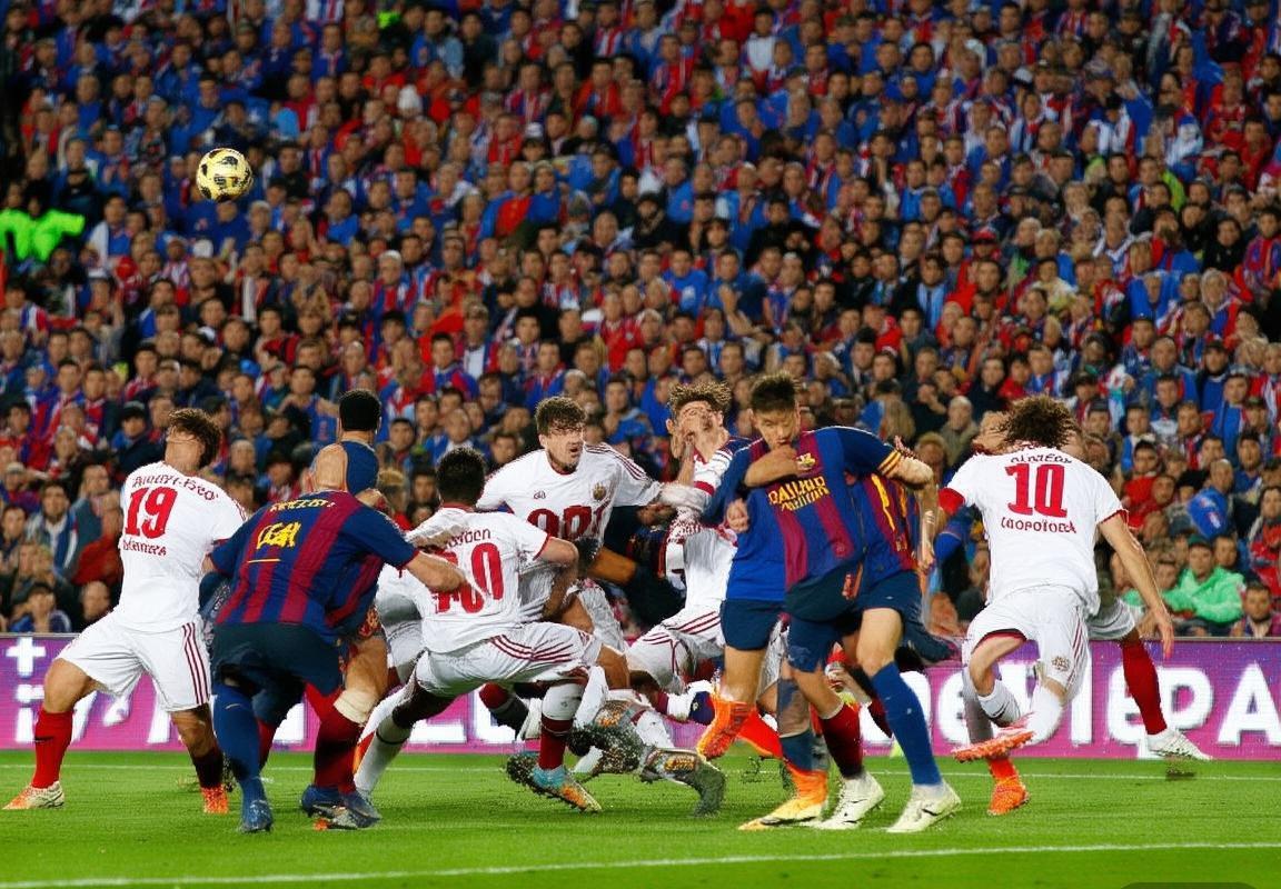 2009诺坎普：巴萨与桑坦德巅峰对决回顾(图2)