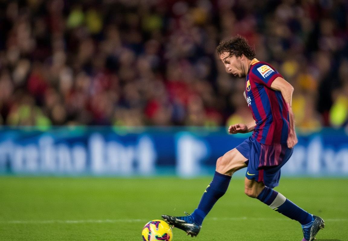 巴塞罗那VS帕纳辛纳：篮球巅峰对决与文化交融(图4)